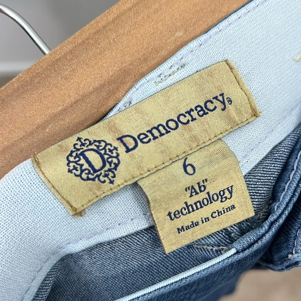 Democracy Ab Technology Jeans Straight leg size 6 High‎ Rise Raw hemline